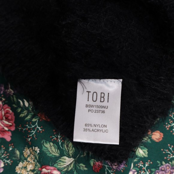 TOBI Fuzzy Sweater  	White/Gray/Black	Size	M - Picture 6 of 7